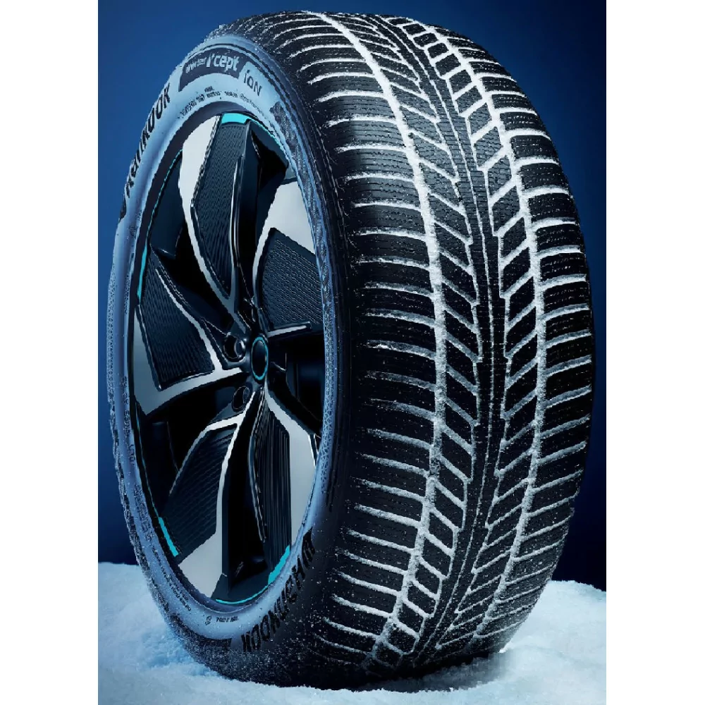 Zimné pneumatiky Hankook IW01 Winter i*cept ION 235/55 R20 105V